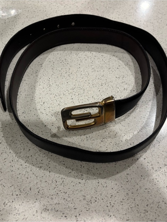 Gucci Other - Gucci Black Leather Men's Belt with Gold Buckle